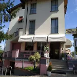 Azzurra Hotel 3*