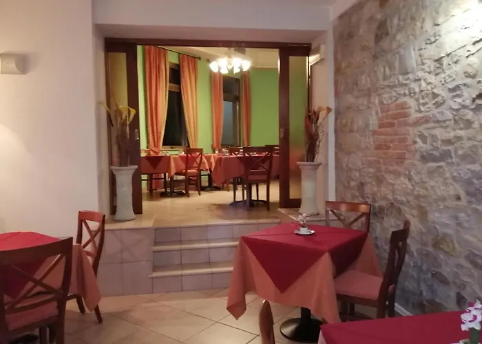 Azzurra Hotel 3*
